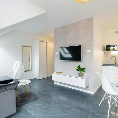 Wonder - Polozone Blisko Deptaka, Licznych Restauracji I Sklepow *