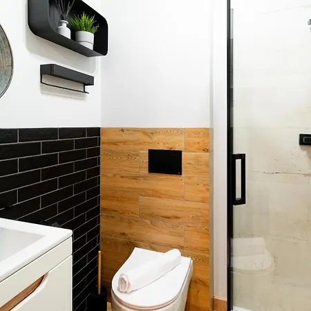 Wonder - Polozone Blisko Deptaka, Licznych Restauracji I Sklepow *